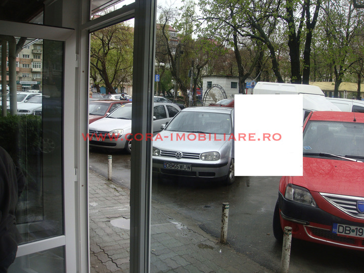 Vezi toate fotografiile acestui imobil